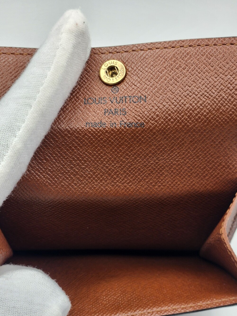 Louis Vuitton Monogram Canvas Ludlow Wallet With Dust Pouch - Picture 5 of 11